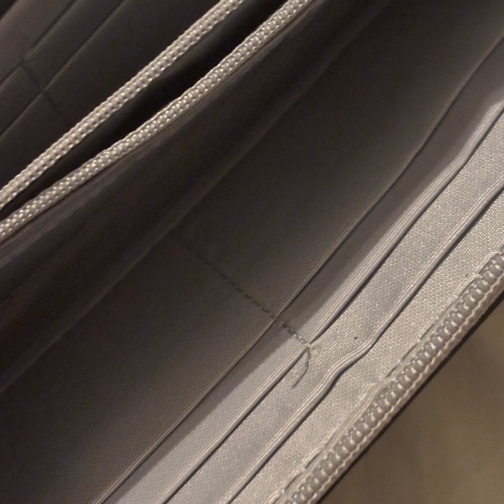Travelon RFID Blocking Wallet with Leaf Design - Picture 12 of 16